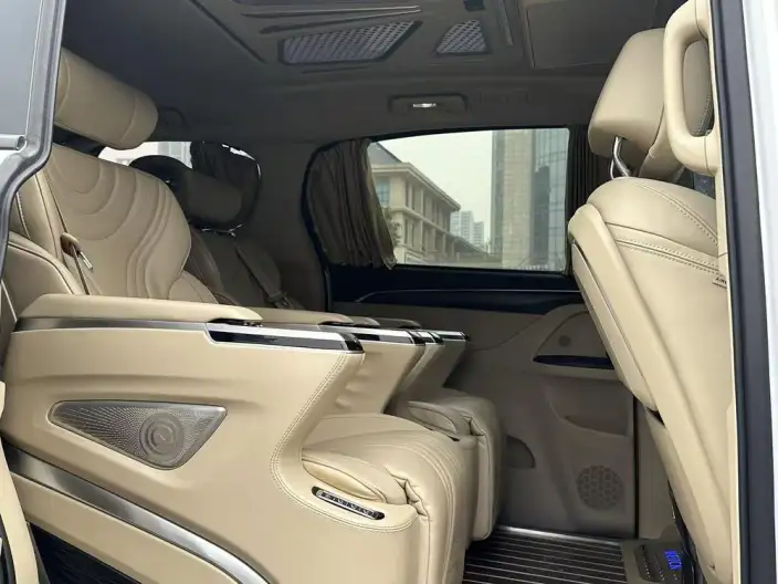 Buick GL8 2023 Model ES Luzun 2.0T Exclusive Model – фото 9