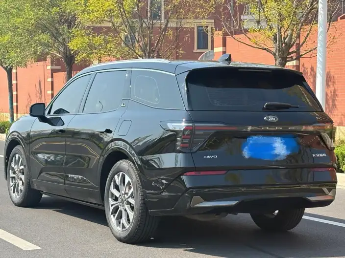Ford Edge 2023 Model Ford Edge L 2.0T EcoBoost 4WD VII seat Supreme Model – фото 5