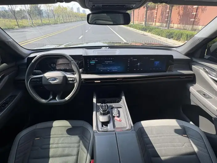 Ford Edge 2023 Model Ford Edge L 2.0T EcoBoost 4WD VII seat Supreme Model – фото 9