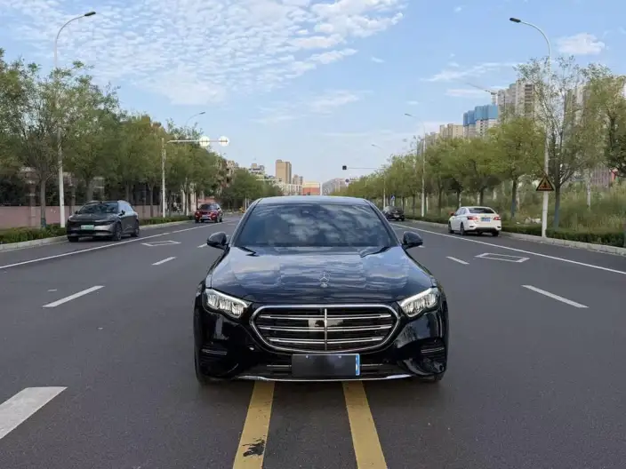 Mercedes-Benz E-Class 2024 Model E 300 L Fashion Model sedan – фото 2