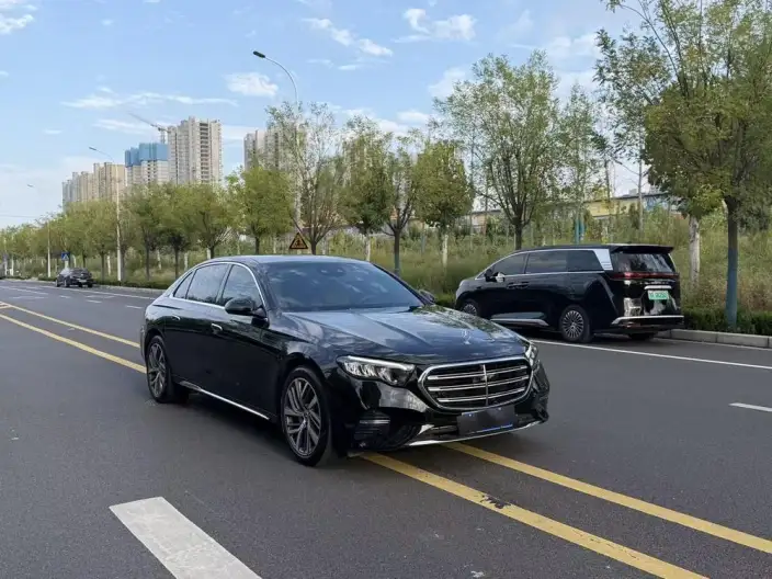 Mercedes-Benz E-Class 2024 Model E 300 L Fashion Model sedan – фото 3