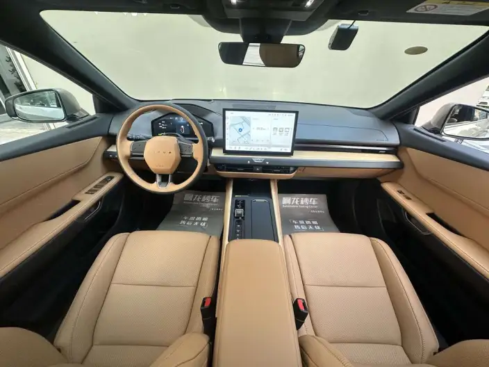 Lexus ES 2026 Model 300h – фото 8