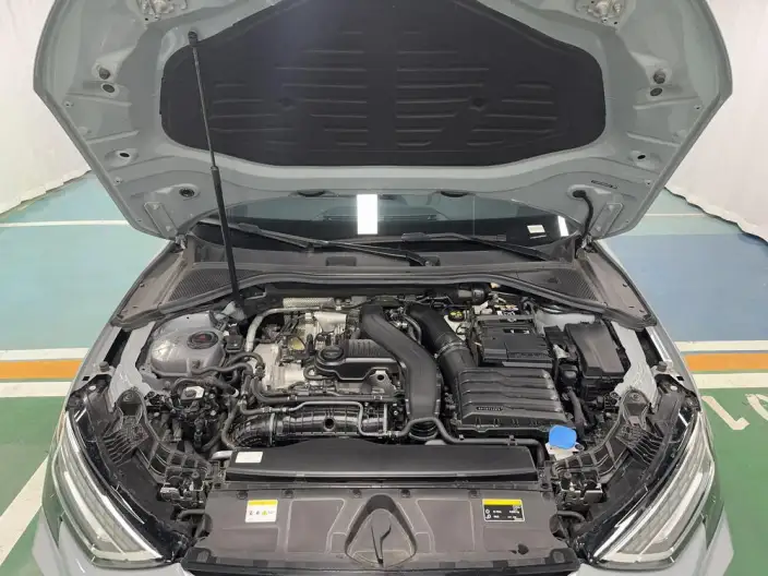 Audi A3 2026 Model Sportback 35 TFSI Continental Flying Spur Exclusive Model – фото 10