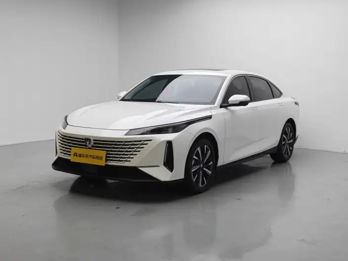 Changan Yida 2023 Model 1.5T GDI Automatic Pilot Model – фото 1