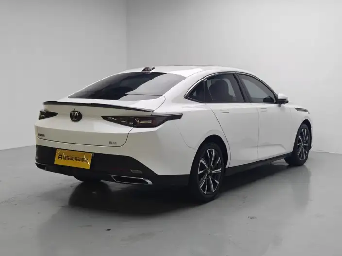 Changan Yida 2023 Model 1.5T GDI Automatic Pilot Model – фото 7