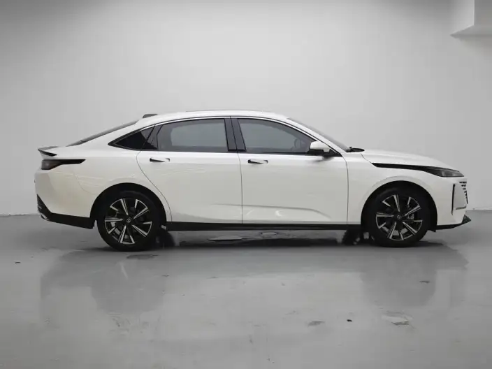 Changan Yida 2023 Model 1.5T GDI Automatic Pilot Model – фото 8
