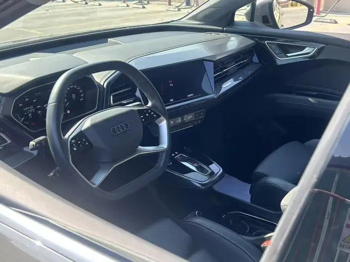 Audi Q4 e-tron 2022 Model 40 e-tron Genesis Edition – фото 7