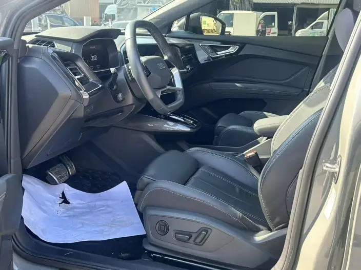 Audi Q4 e-tron 2022 Model 40 e-tron Genesis Edition – фото 9
