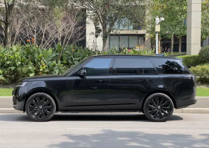 Range Rover 2023 Model 4.4 V8 530PS First Edition Edition – фото 4