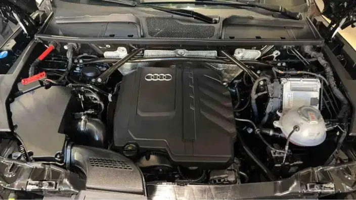 Audi Q5L 2024 Model 40TFSI Luxury Dynamic Model – фото 6