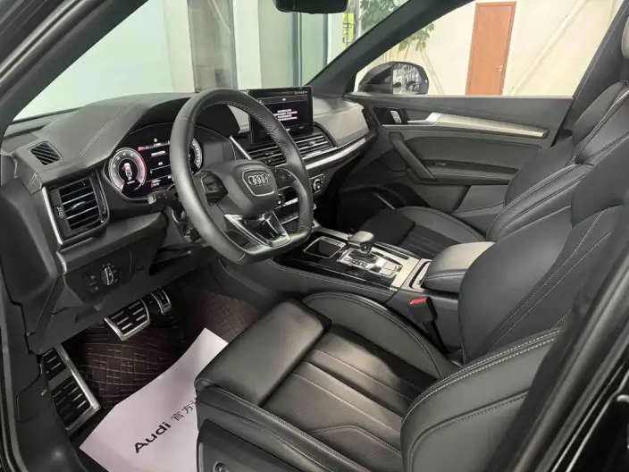 Audi Q5L 2024 Model 40TFSI Luxury Dynamic Model – фото 9