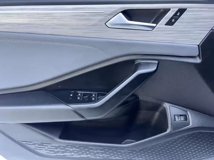 Volkswagen Sagitar 2023 Model 280TSI DSG Beyond Edition Lite – фото 10