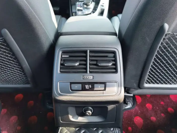 Audi A5 2023 Model Sportback 40 TFSI quattro Luxury Dynamic Model – фото 10