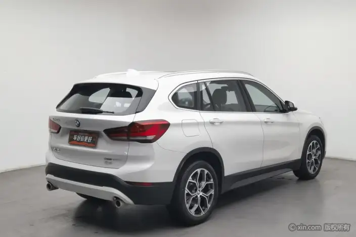 BMW X1 2022 Model sDrive25Li Leading Model – фото 4