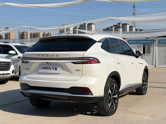 Roewe D5X DMH 2024 Model 135 Ultimate Edition – фото 6