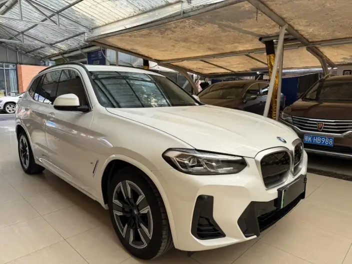 BMW iX3 2023 Model Leading Model – фото 3