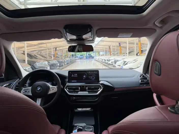 BMW iX3 2023 Model Leading Model – фото 8