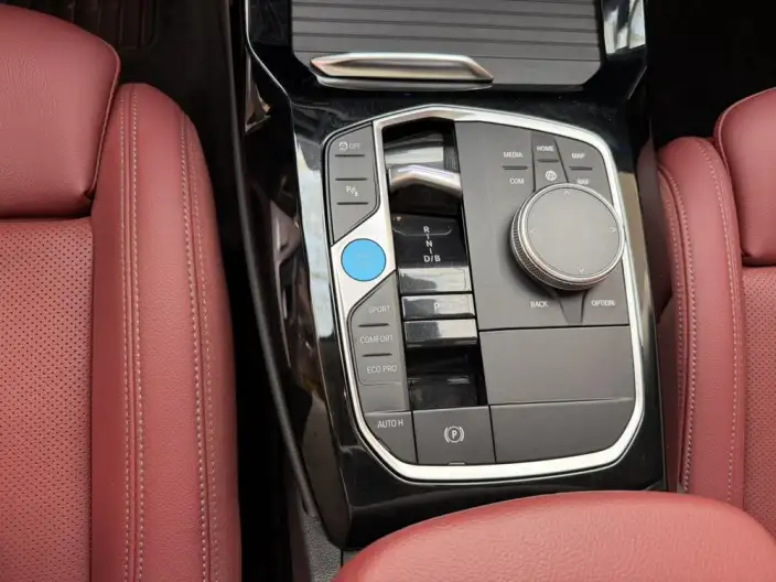 BMW iX3 2023 Model Leading Model – фото 10