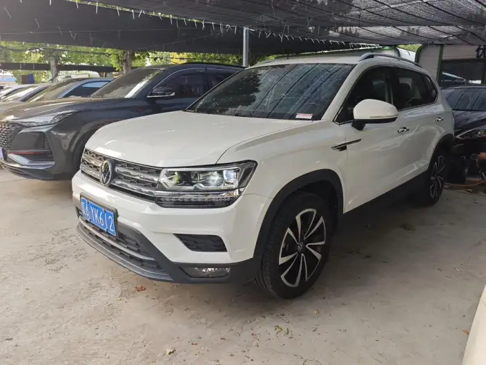 Volkswagen Tharu 2022 Model 280TSI 2WD Deluxe Edition – фото 1