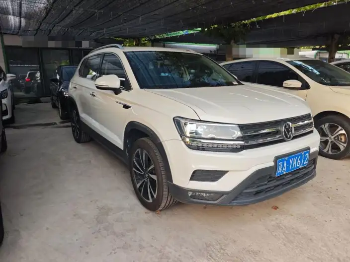 Volkswagen Tharu 2022 Model 280TSI 2WD Deluxe Edition – фото 3
