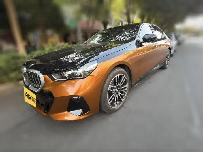 BMW 5 Series Imported 2024 Model 525i M Sports Set – фото 1