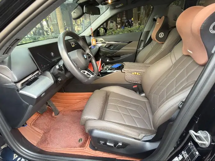 BMW 5 Series Imported 2024 Model 525i M Sports Set – фото 10