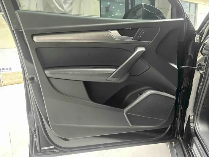 Audi Q5L 2021 Model 40 TFSI Luxury Dynamic Model – фото 10