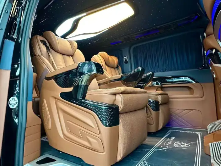 Viano 2024 Model 2.0T Business Edition 7 seat – фото 3