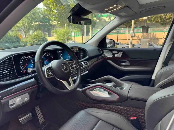 Mercedes-Benz GLS 2023 Model GLS 450 4MATIC Fashion Model – фото 7