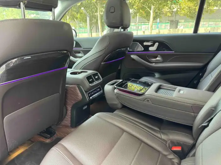Mercedes-Benz GLS 2023 Model GLS 450 4MATIC Fashion Model – фото 9