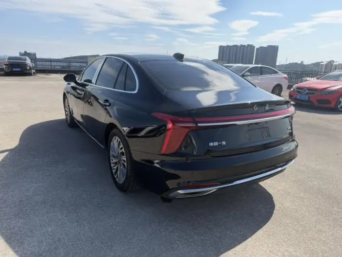 Hongqi H5 2023 Model 2.0T Automatic Flag Enjoy Edition – фото 4