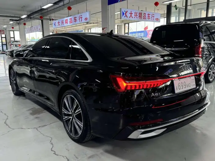Audi A6L 2024 Model 55 TFSI quattro Exclusive Dynamic Model – фото 5