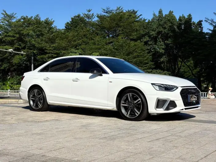 Audi A4 L 2023 Model 40 TFSI Fashion Dynamic Model – фото 3