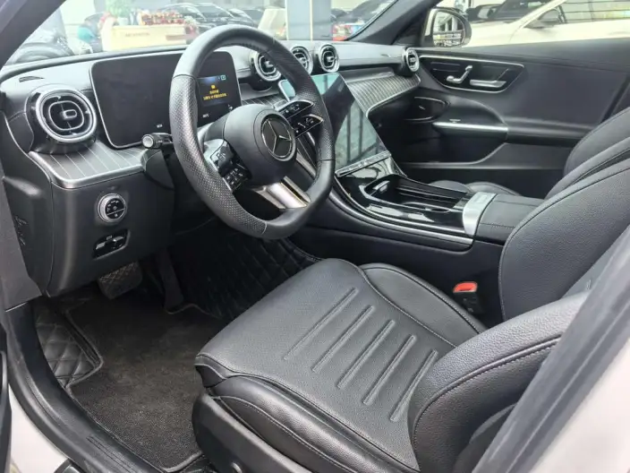 Mercedes-Benz C-Class 2023 Model Facelift C 260 L Sports Edition – фото 7