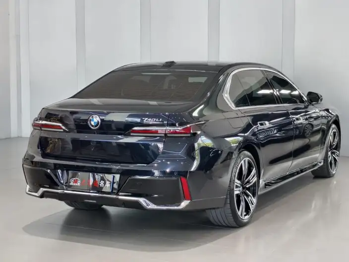 BMW 7 Series 2023 Model Facelift 740Li Exclusive Model M Sports Set – фото 4