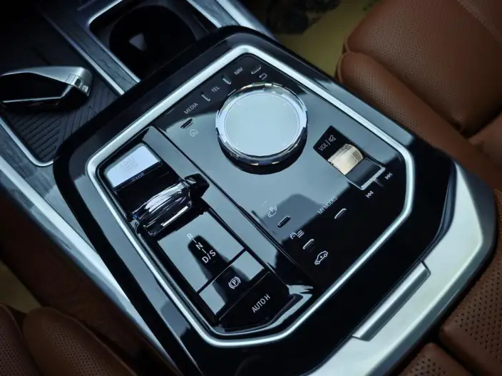 BMW 7 Series 2023 Model Facelift 740Li Exclusive Model M Sports Set – фото 6