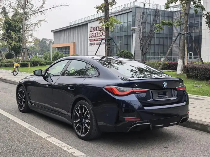 BMW i4 2022 Model M50 – фото 4