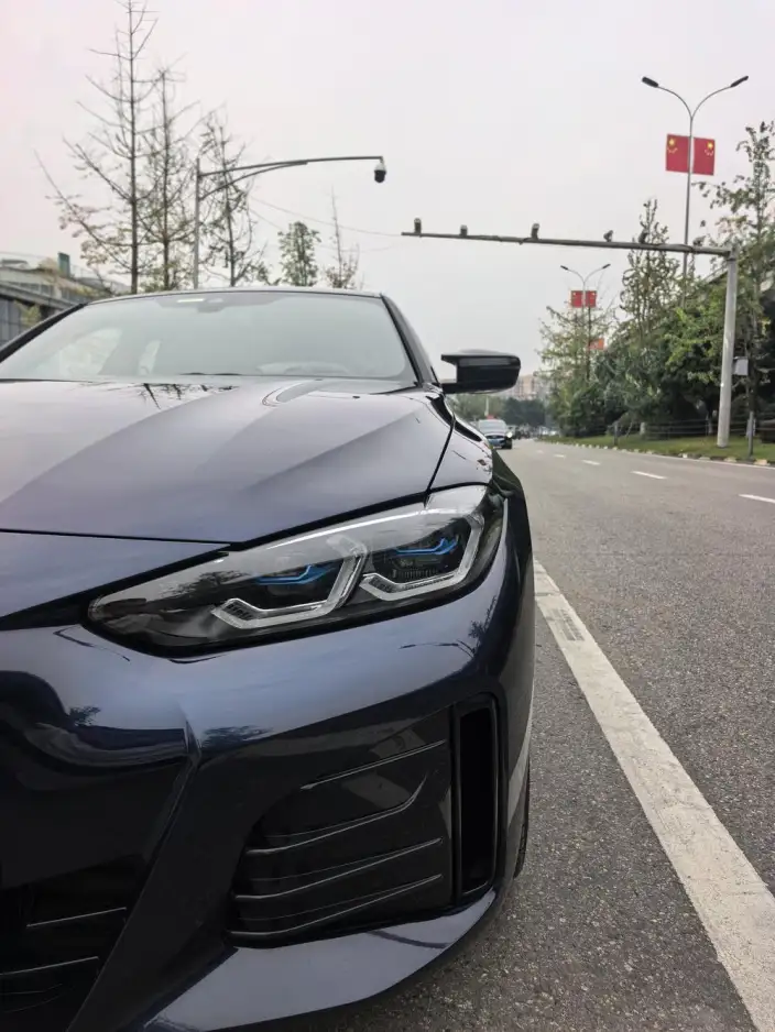 BMW i4 2022 Model M50 – фото 7