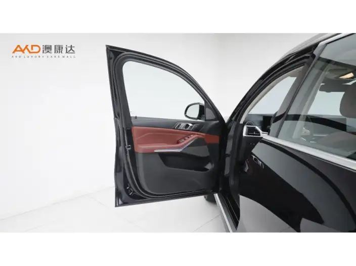 BMW X5 2023 Model xDrive30Li M Sports Set – фото 9