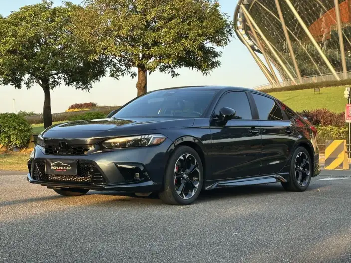 Honda Civic 2022 Model 240TURBO CVT Combustion Edition – фото 1