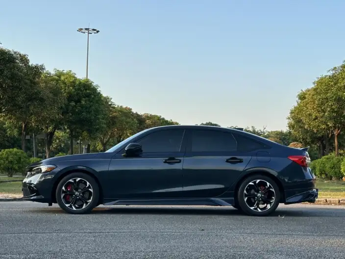 Honda Civic 2022 Model 240TURBO CVT Combustion Edition – фото 4