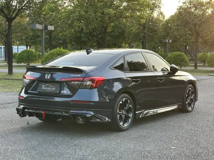 Honda Civic 2022 Model 240TURBO CVT Combustion Edition – фото 7