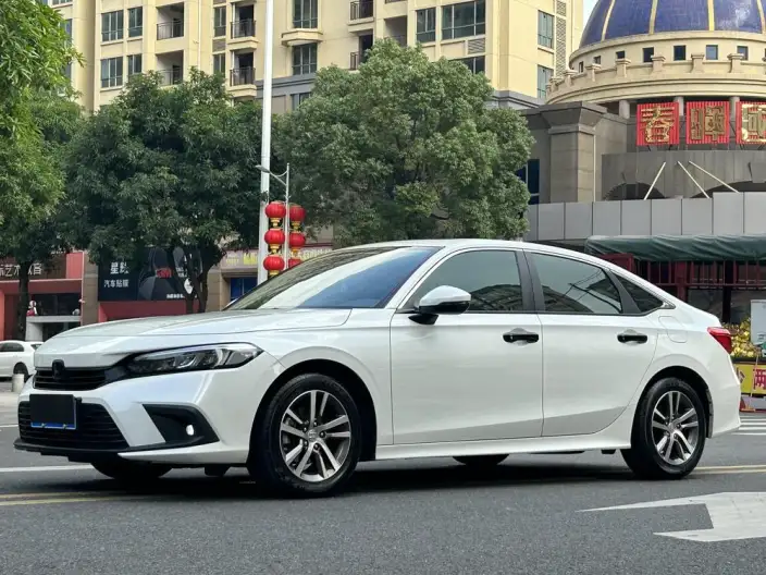 Honda Civic 2023 Model 240TURBO CVT Momentum Edition – фото 1
