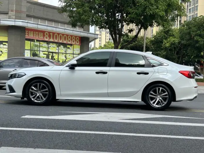 Honda Civic 2023 Model 240TURBO CVT Momentum Edition – фото 4