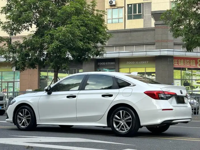Honda Civic 2023 Model 240TURBO CVT Momentum Edition – фото 5