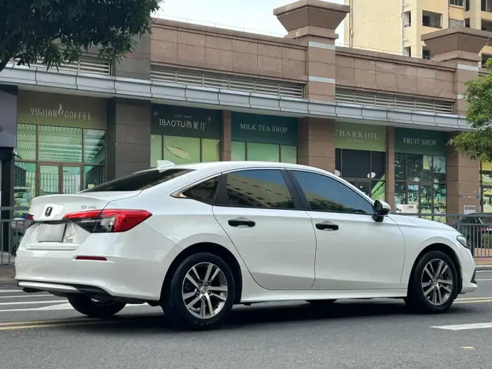 Honda Civic 2023 Model 240TURBO CVT Momentum Edition – фото 7