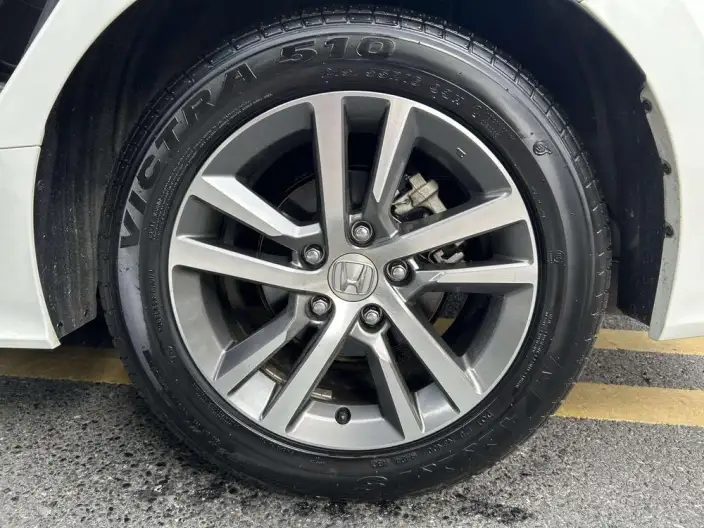 Honda Civic 2023 Model 240TURBO CVT Momentum Edition – фото 9