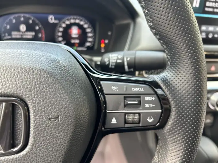 Honda Civic 2023 Model 240TURBO CVT Momentum Edition – фото 10