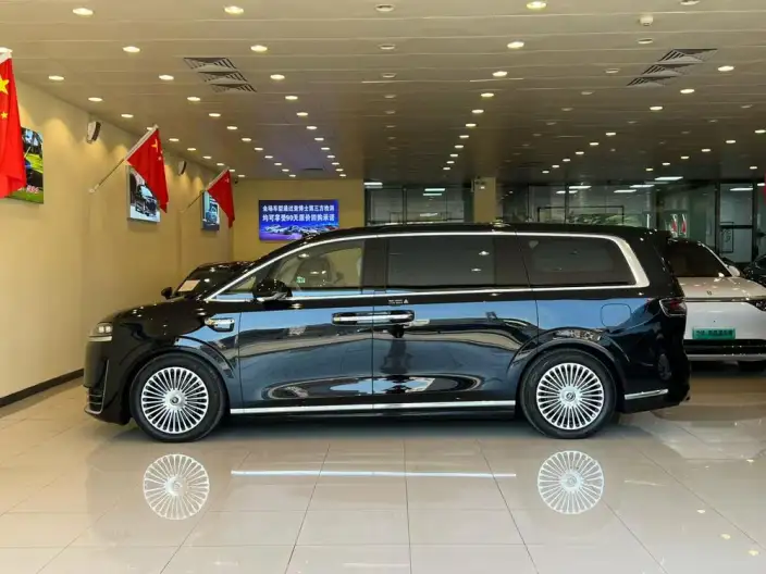 Zhijie Smart World V9 2026 Model Ultra