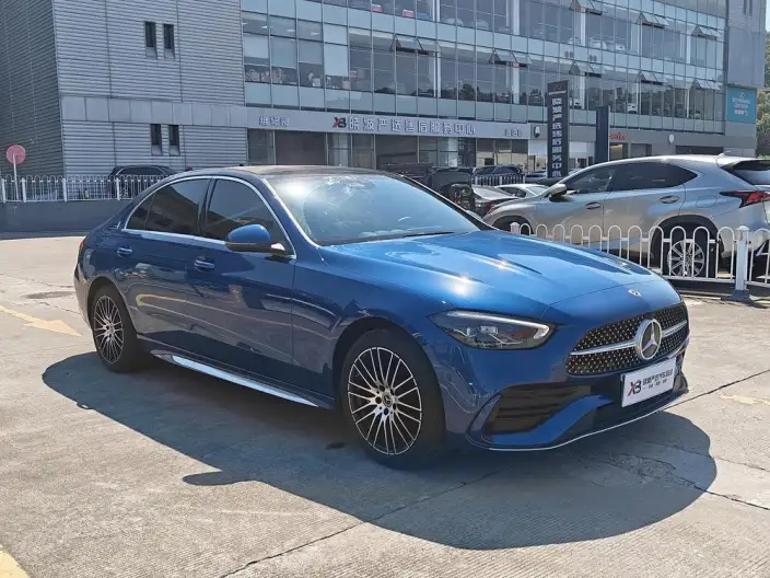 Mercedes-Benz C-Class 2024 Model C 260 L Sports Edition – фото 3